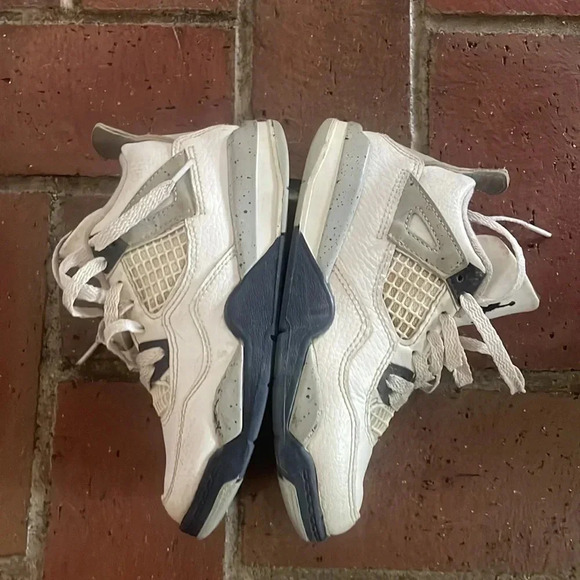 Air Jordan 4 boys 11.5 - Picture 5 of 6